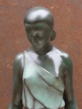 Patine ratée sur une sculpture Art-Déco en régule (1930)